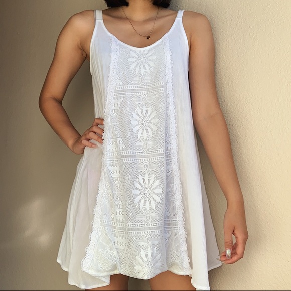 Belle Du Jour Dresses & Skirts - Thin Flowy Dress